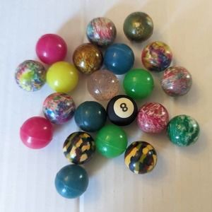 21 Bouncy Balls